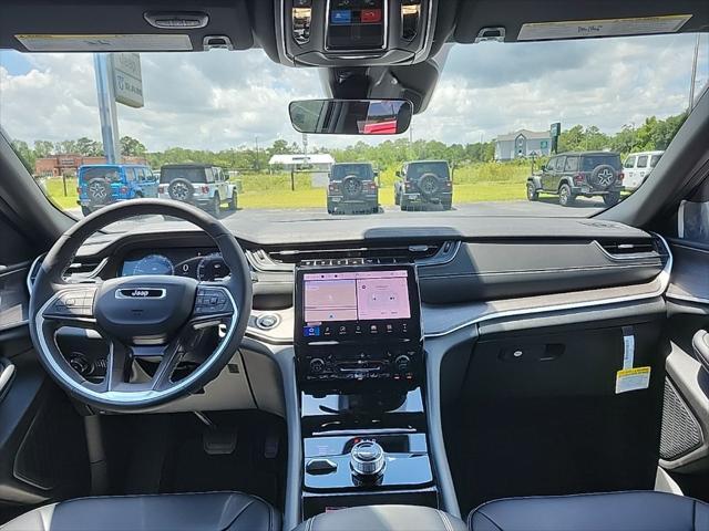 new 2025 Jeep Grand Cherokee car, priced at $45,636