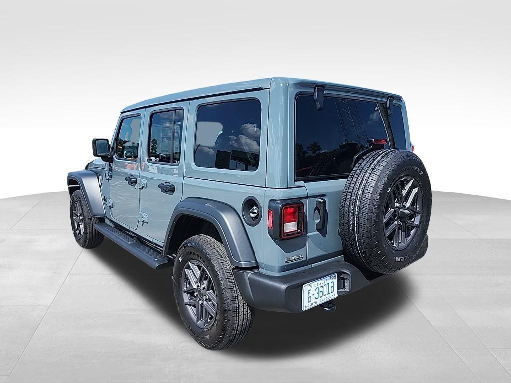 new 2025 Jeep Wrangler car, priced at $51,770