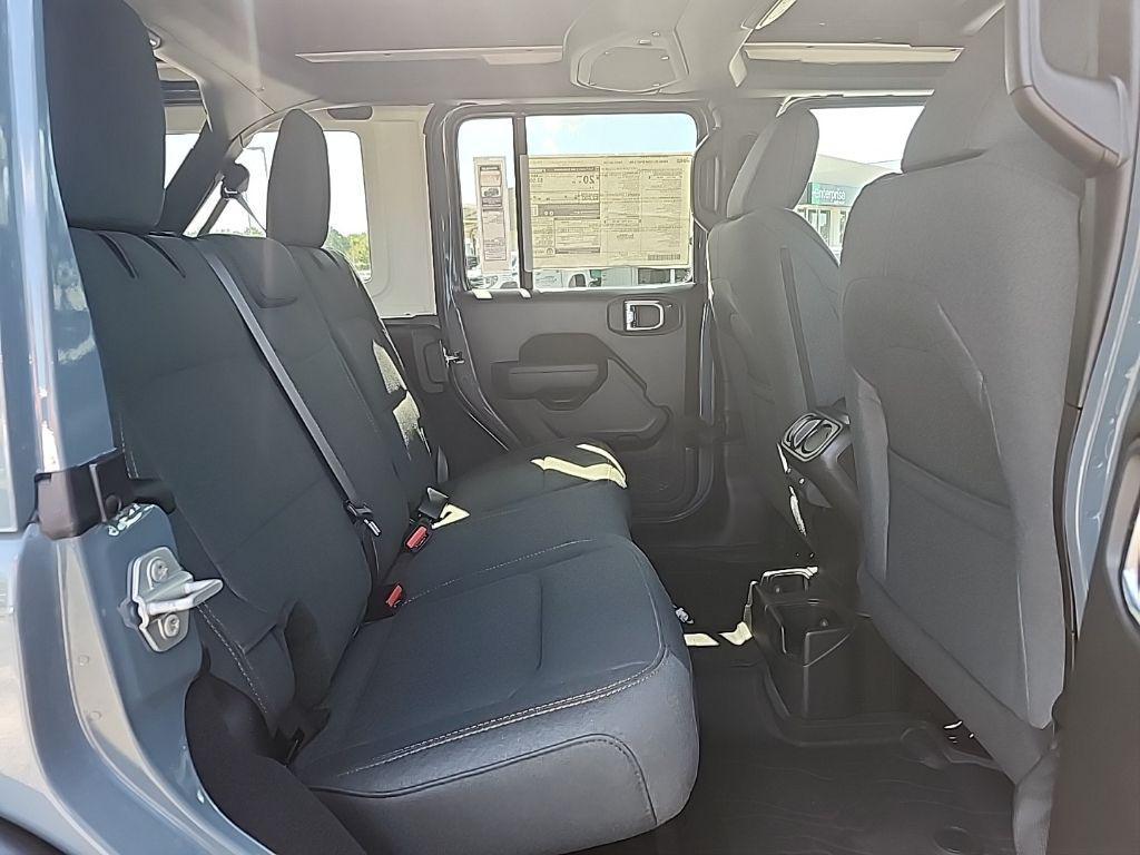 new 2025 Jeep Wrangler car, priced at $51,770