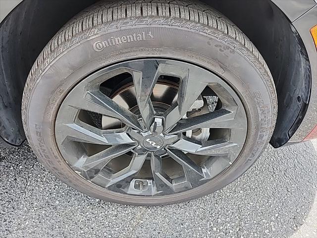 used 2023 Kia Sorento car, priced at $31,995