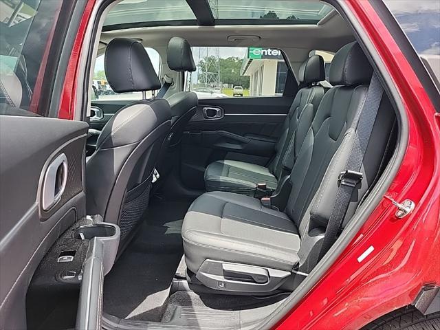 used 2023 Kia Sorento car, priced at $31,995