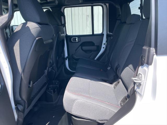 new 2025 Jeep Gladiator car, priced at $53,800