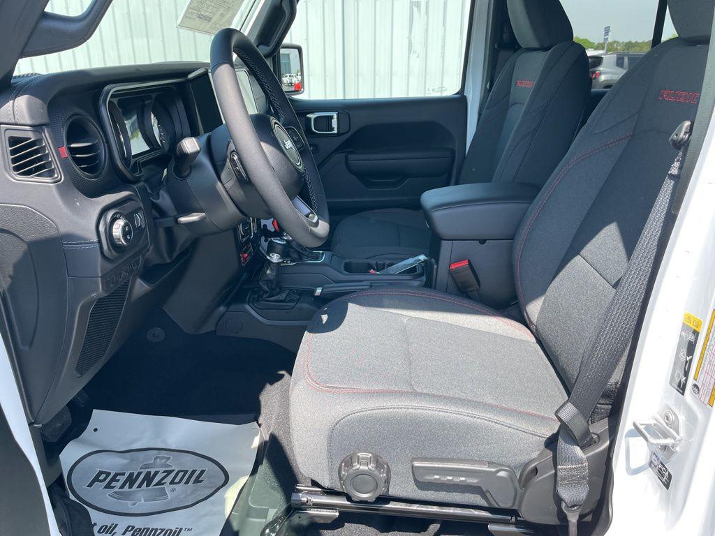 new 2025 Jeep Gladiator car, priced at $53,145