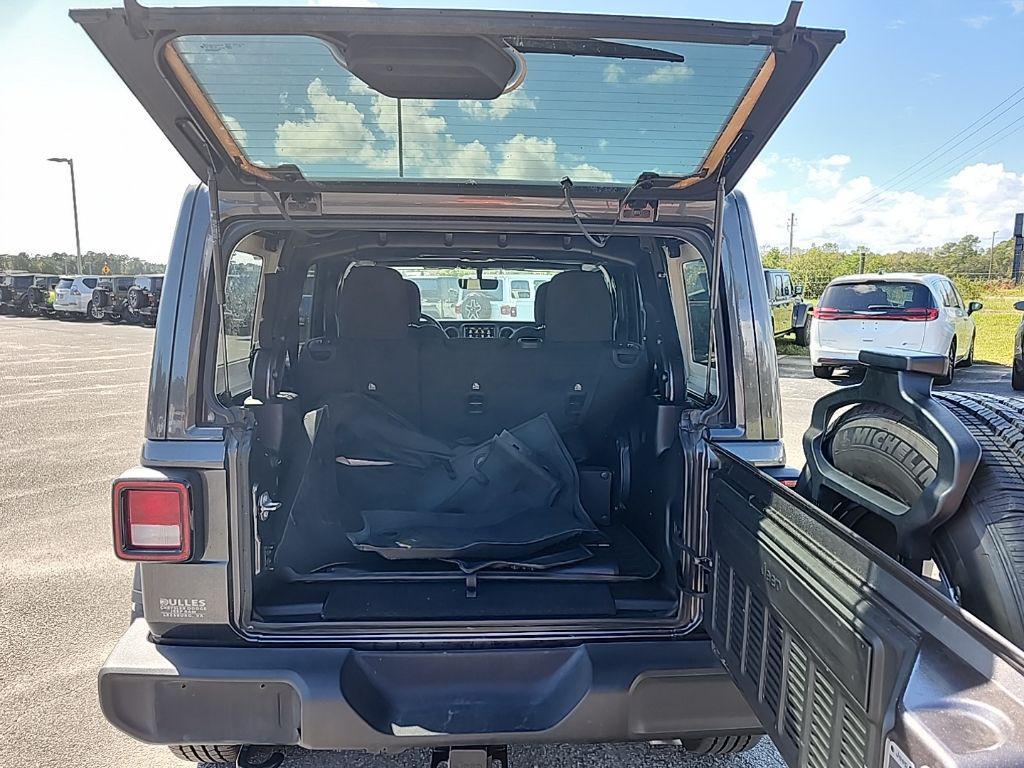 used 2022 Jeep Wrangler Unlimited car, priced at $30,995