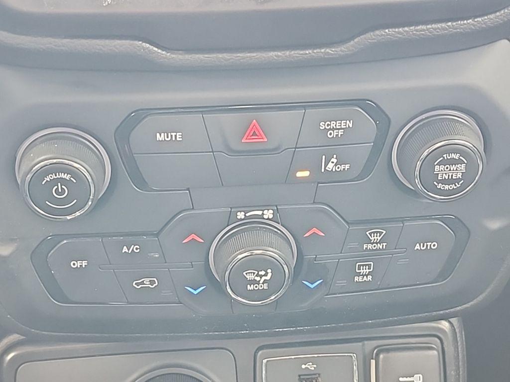 used 2023 Jeep Renegade car, priced at $18,995