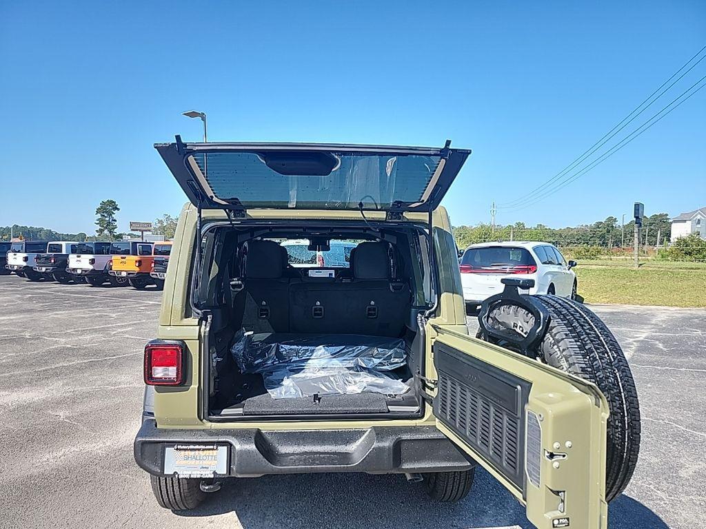 new 2025 Jeep Wrangler car, priced at $51,770