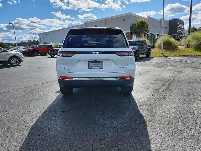 new 2025 Jeep Grand Cherokee car, priced at $47,695