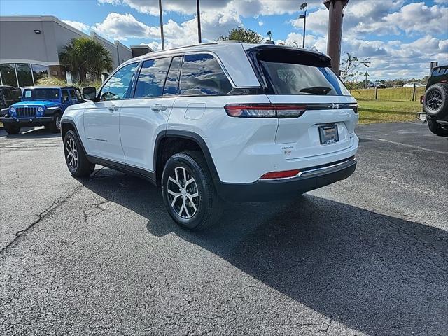 new 2025 Jeep Grand Cherokee car, priced at $47,695