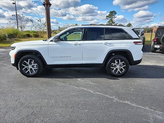 new 2025 Jeep Grand Cherokee car, priced at $47,695