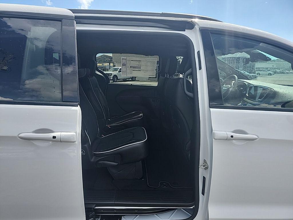 new 2026 Chrysler Pacifica car, priced at $50,129