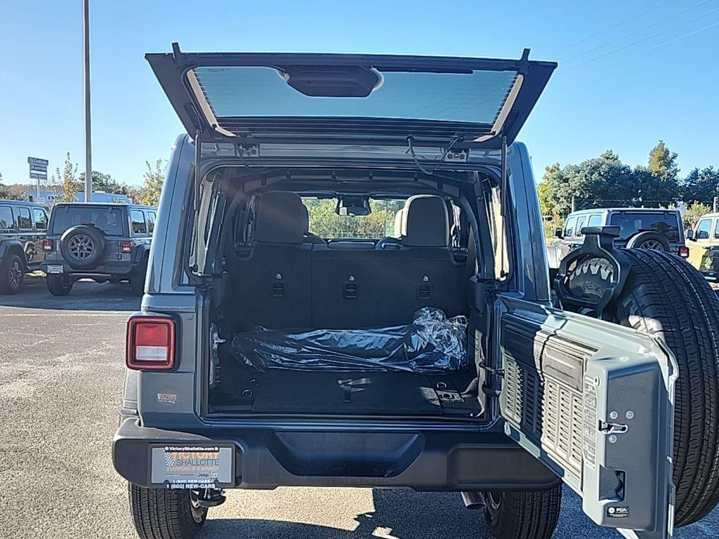 new 2026 Jeep Wrangler car, priced at $47,279