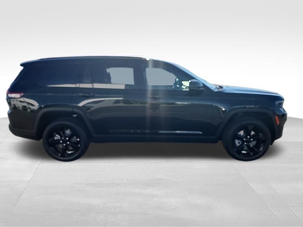 new 2025 Jeep Grand Cherokee car, priced at $46,088