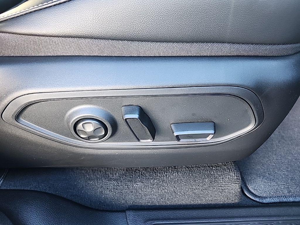 new 2025 Jeep Grand Cherokee car, priced at $46,088