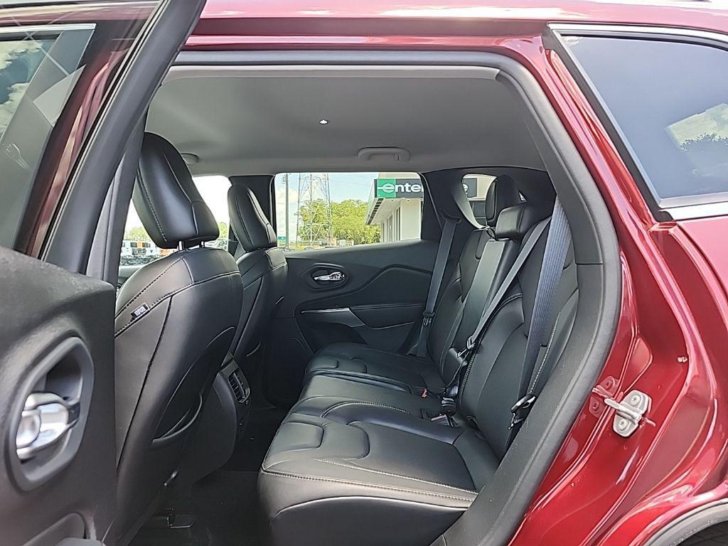 used 2021 Jeep Cherokee car, priced at $18,486