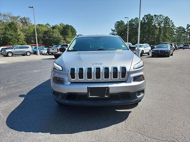 used 2017 Jeep Cherokee car, priced at $16,495