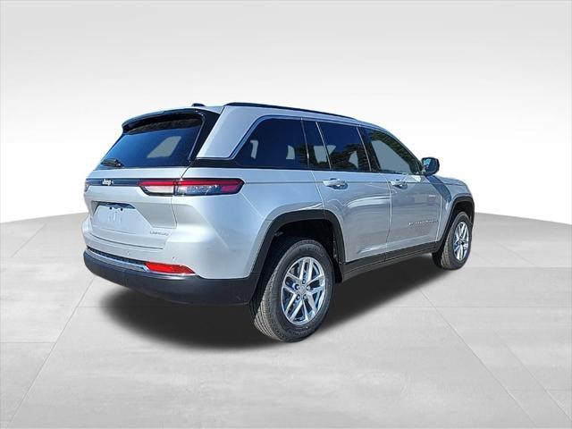 new 2025 Jeep Grand Cherokee car, priced at $40,175