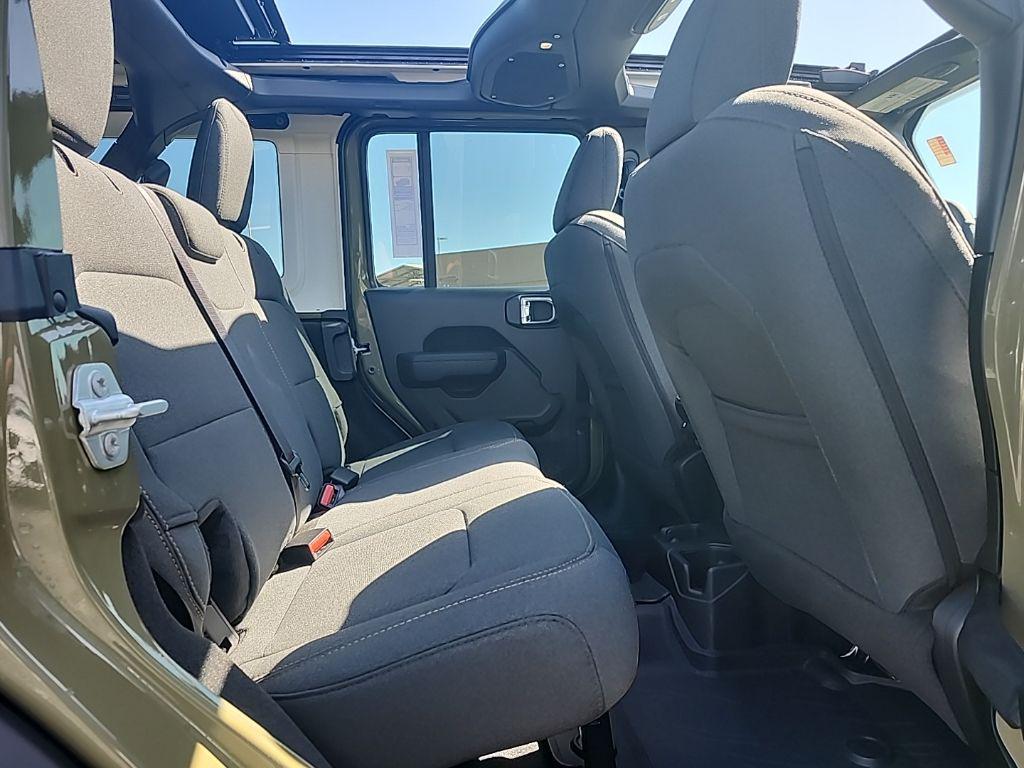 new 2025 Jeep Wrangler car, priced at $47,920