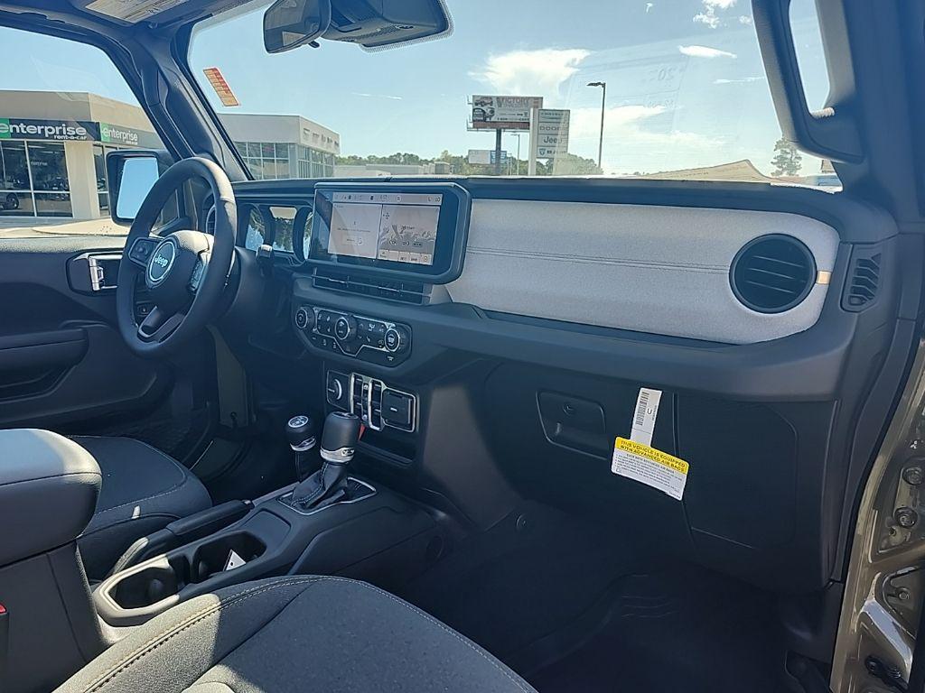 new 2025 Jeep Wrangler car, priced at $47,920