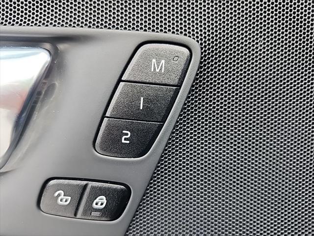 used 2021 Volvo XC60 car, priced at $26,995
