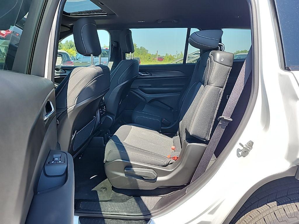 used 2024 Jeep Grand Cherokee L car, priced at $34,140