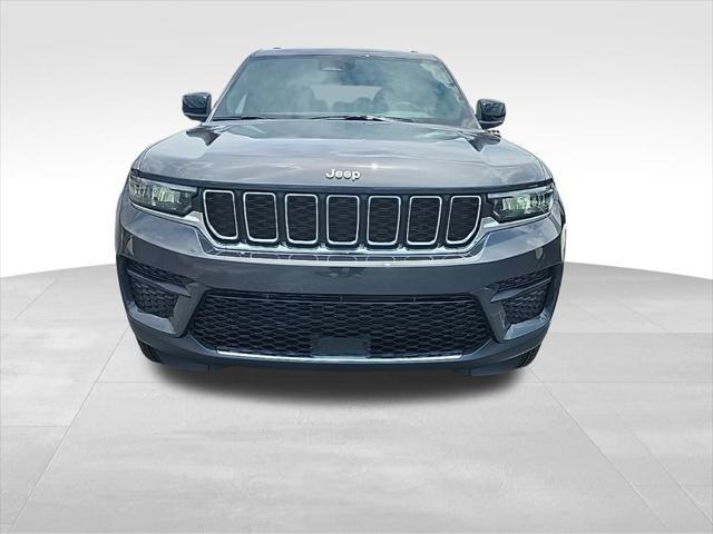 new 2025 Jeep Grand Cherokee car, priced at $38,702