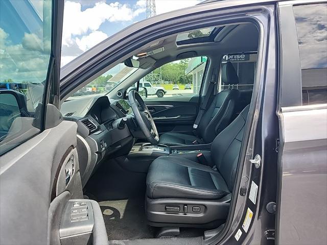 used 2022 Honda Pilot car, priced at $30,695