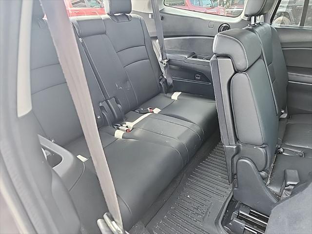 used 2022 Honda Pilot car, priced at $30,695