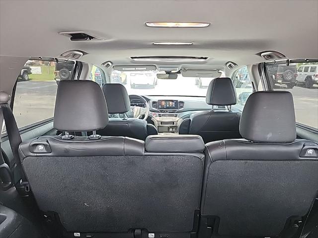 used 2022 Honda Pilot car, priced at $30,695
