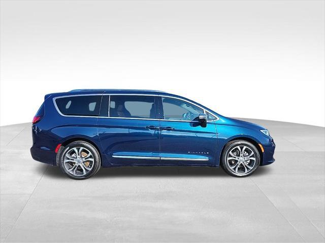 new 2025 Chrysler Pacifica car, priced at $54,120