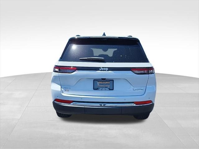 new 2025 Jeep Grand Cherokee car, priced at $48,095