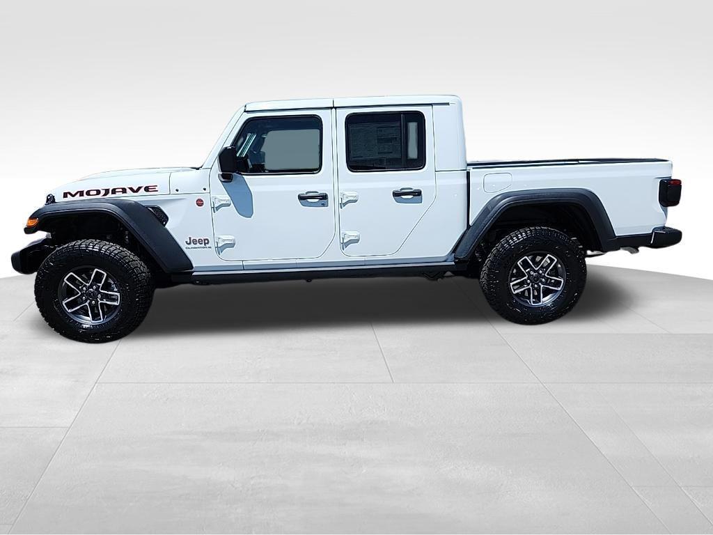 new 2025 Jeep Gladiator car, priced at $49,127