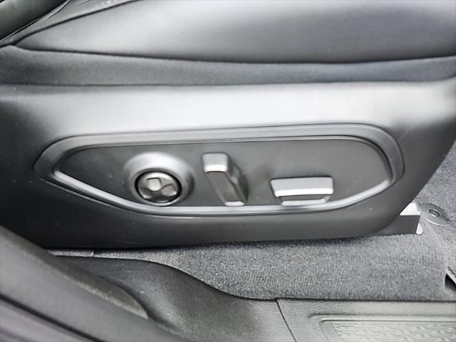 new 2025 Jeep Grand Cherokee car, priced at $48,552