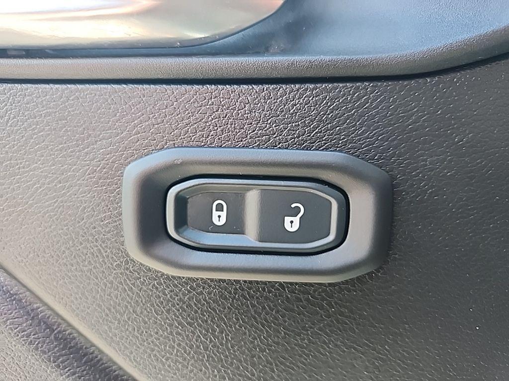 used 2023 Jeep Gladiator car, priced at $34,333