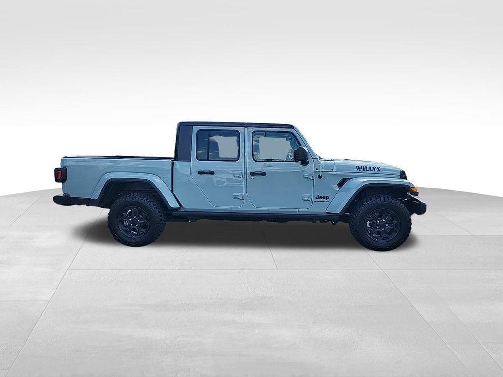 used 2023 Jeep Gladiator car, priced at $34,333