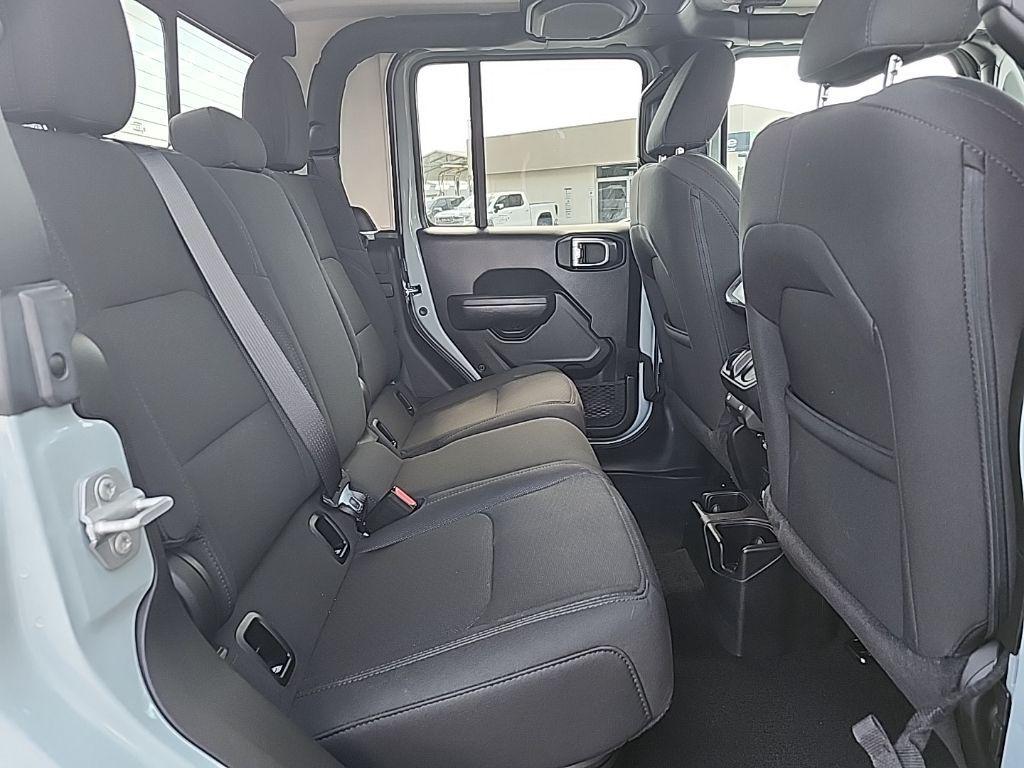 used 2023 Jeep Gladiator car, priced at $34,333