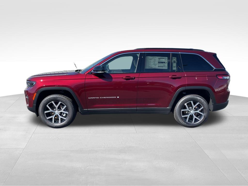 new 2025 Jeep Grand Cherokee car, priced at $45,335