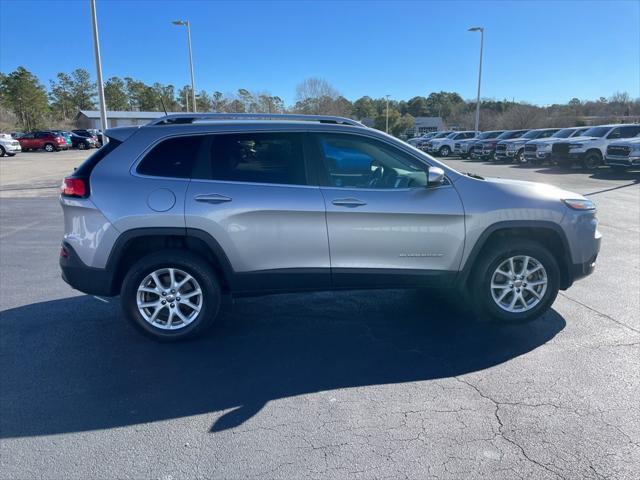 used 2017 Jeep Cherokee car, priced at $15,495