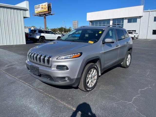 used 2017 Jeep Cherokee car, priced at $15,495