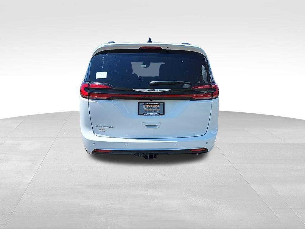 new 2026 Chrysler Pacifica car, priced at $57,830