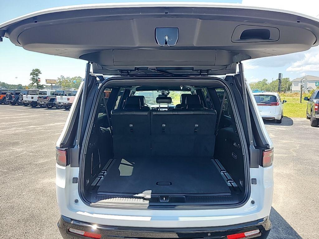 new 2025 Jeep Wagoneer car, priced at $73,379