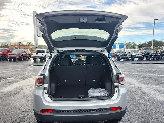 new 2025 Jeep Compass car, priced at $28,090