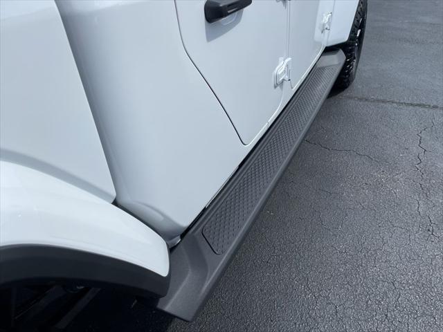 new 2025 Jeep Gladiator car, priced at $41,171
