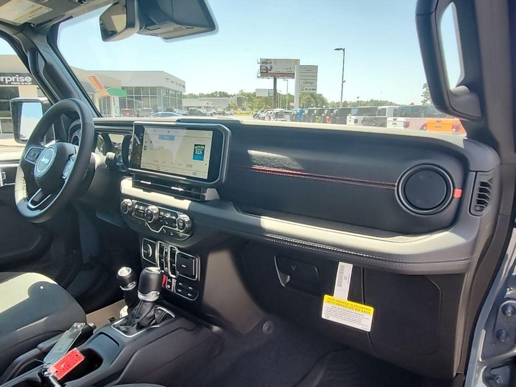 new 2025 Jeep Wrangler car, priced at $57,600