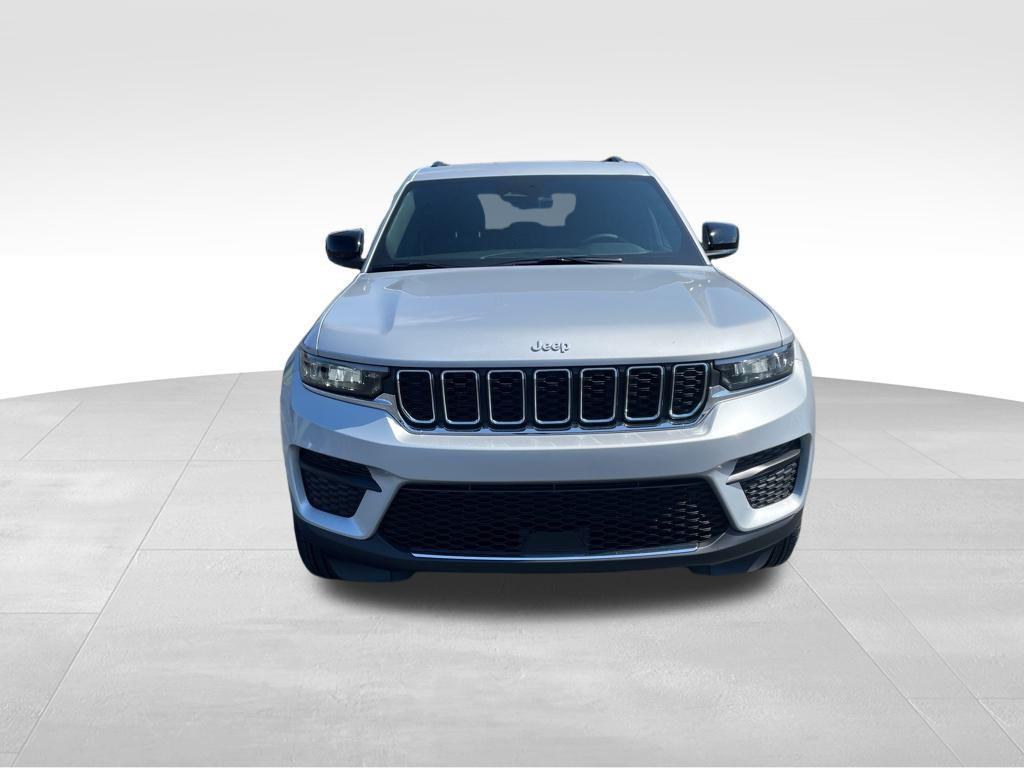 new 2025 Jeep Grand Cherokee car, priced at $38,068