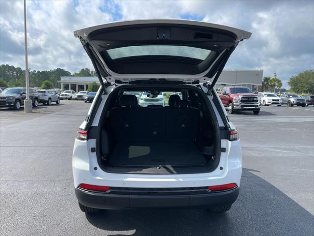 new 2025 Jeep Grand Cherokee car, priced at $46,430