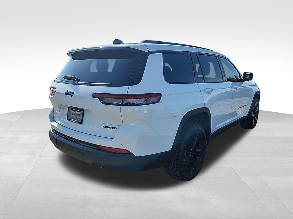 new 2025 Jeep Grand Cherokee car, priced at $45,052