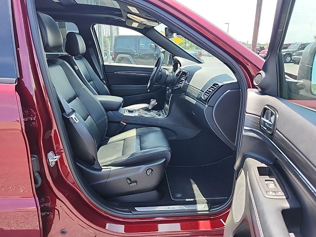 used 2021 Jeep Grand Cherokee car, priced at $30,595