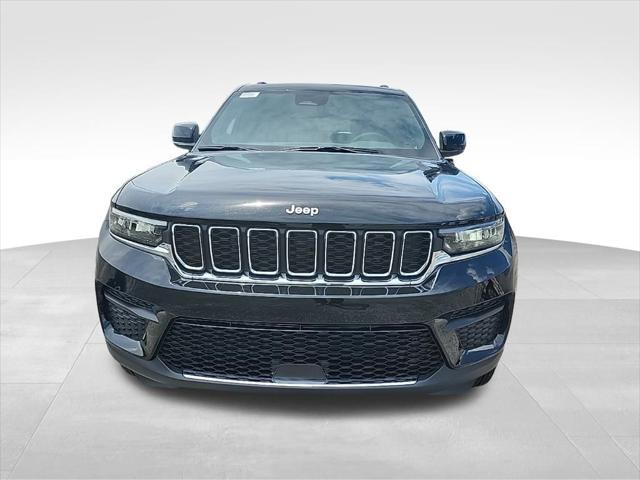 new 2025 Jeep Grand Cherokee car, priced at $38,702