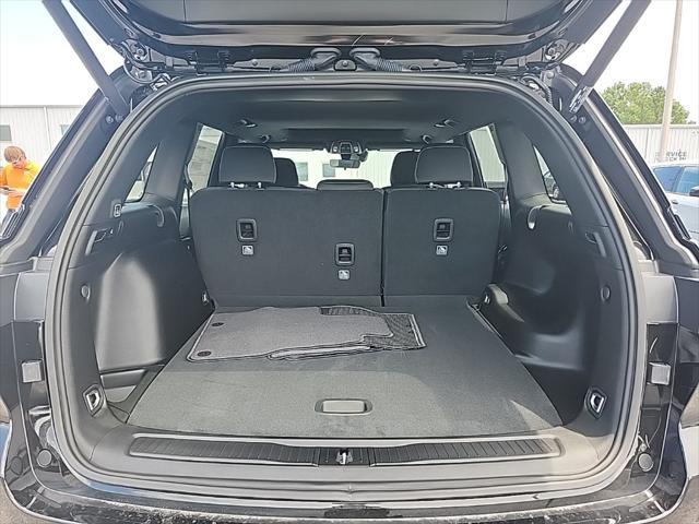 new 2025 Jeep Grand Cherokee car, priced at $38,702