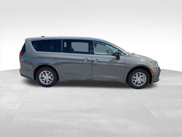 new 2024 Chrysler Pacifica car, priced at $41,190